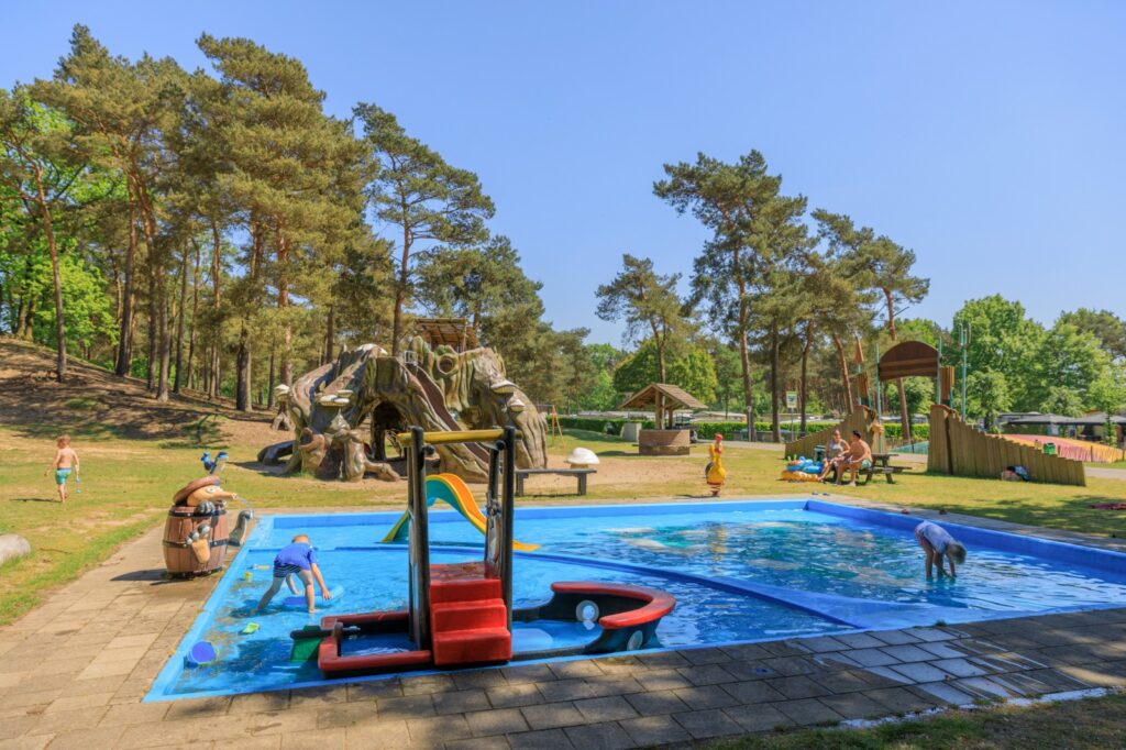 Ardoer Camping De Heldense Bossen 2, Roompot Vakantiepark Schin op Geul