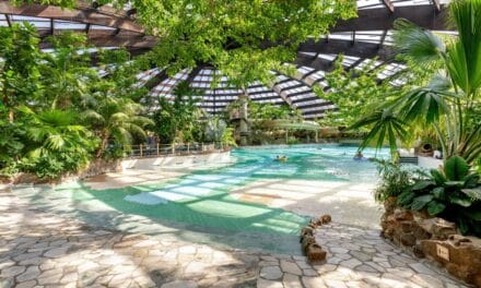 Top-12 kindvriendelijke vakantieparken met subtropisch zwembad in Nederland