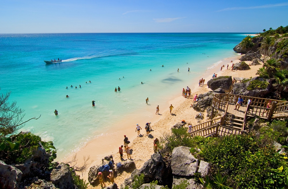 Tulum Mexico sh 137778827, Winterzonbestemmingen voor gezinnen
