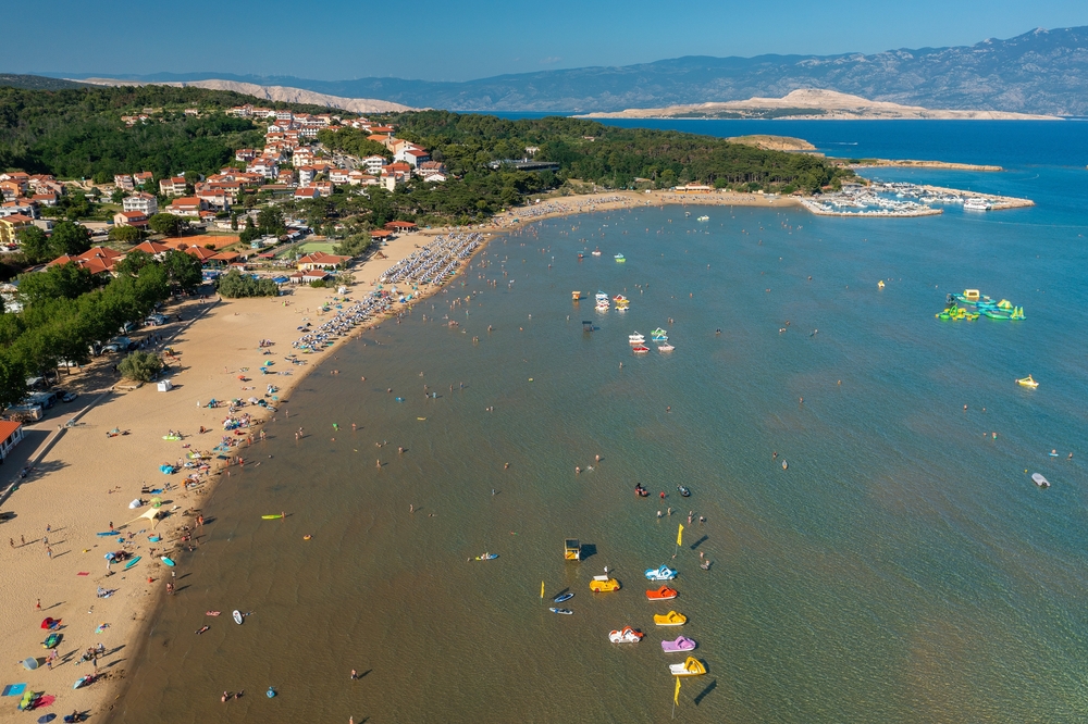 Paradise Beach Lopar Rab eiland Kroatie shutterstock 2328209779, Te doen met kinderen in Kroatië