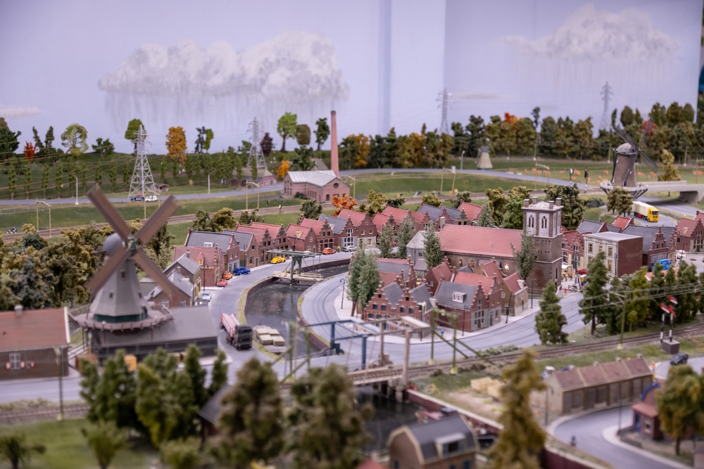 Miniworld Rotterdam Zuid Holland Nederland shutterstock 2519754627, wat te doen met kinderen in Rotterdam